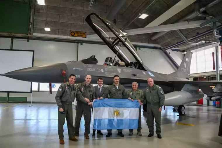 Pilotos argentinos se capacitan en EE.UU. para operar F-16