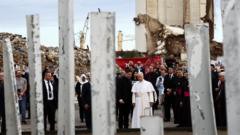 El Papa reza por las víctimas de la explosión en el puerto de Beirut al finalizar su visita a Líbano