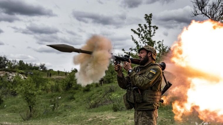 Zelenski acepta negociar con Rusia si se confirma un alto el fuego
