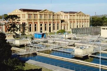 Gobierno establece plazo para privatizar AySA