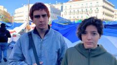 Protestas en España por la influencia de fondos buitre en la crisis de vivienda