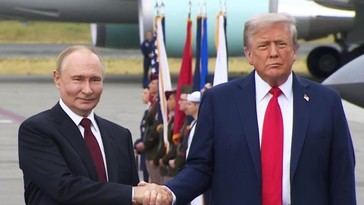 Putin y Trump mantienen conversación telefónica