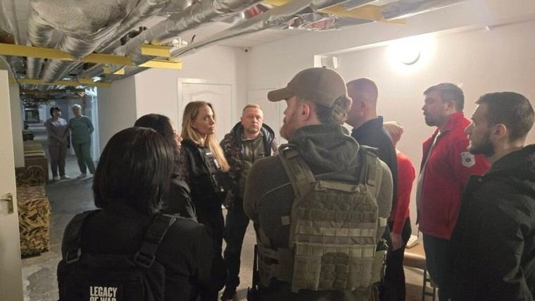 Angelina Jolie visita Jersón en Ucrania: ¿quién lo organizó?