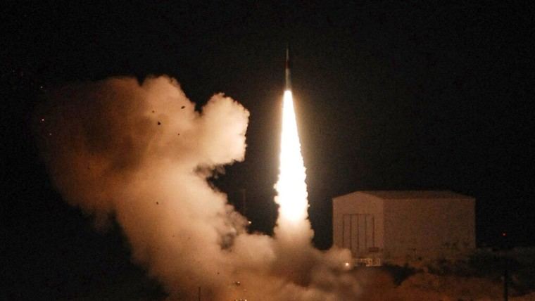 Israel enfrenta escasez de misiles Arrow en su defensa antiaérea