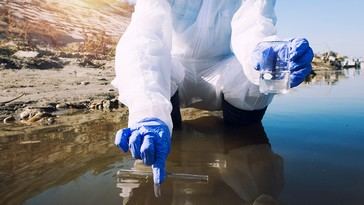 Investigadores prueban dos técnicas para eliminar PFAS del agua