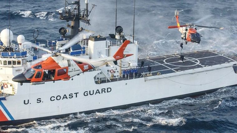 EE.UU. despliega buques militares en el Caribe para combatir el narcotráfico