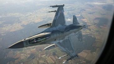 OTAN solicita a Turquía cazas F-16 para misión en el Báltico antes de lo previsto