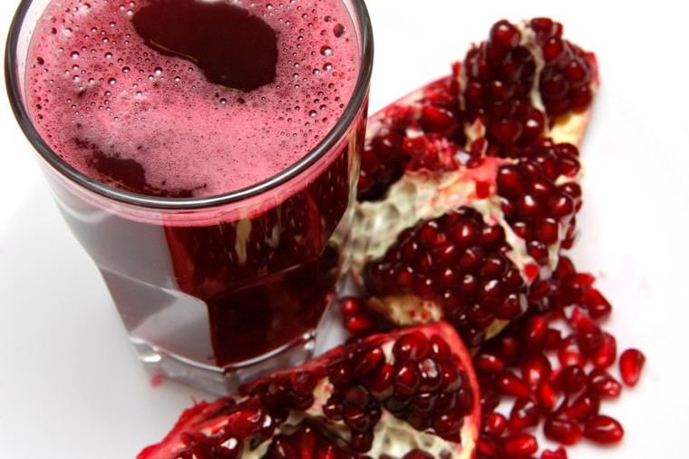 Descubre los beneficios del jugo de granada para la salud intestinal y el metabolismo