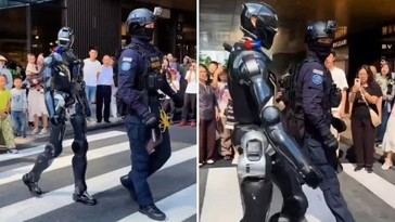 China presenta un robot policía que patrulla como un verdadero SWAT
