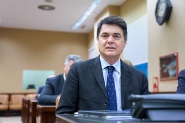 Rojas critica al Gobierno por usar la Defensa para su beneficio político y descuidar los servicios públicos