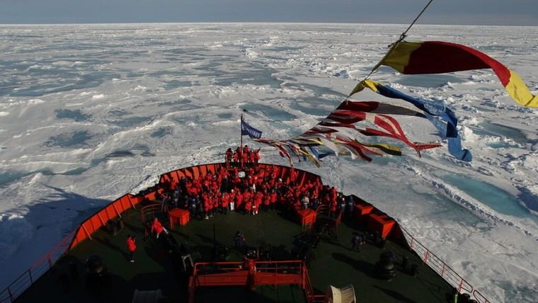 Rusia impulsa el desarrollo del Ártico con nuevos rompehielos y turismo