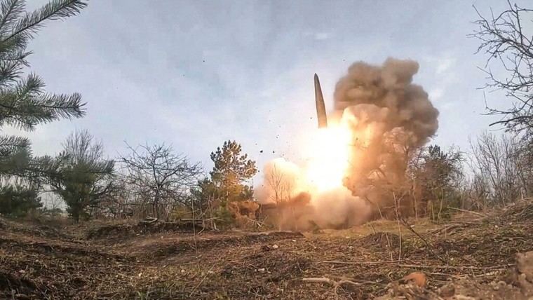 Rusia intensifica ataques de precisión contra infraestructura militar y energética en Ucrania