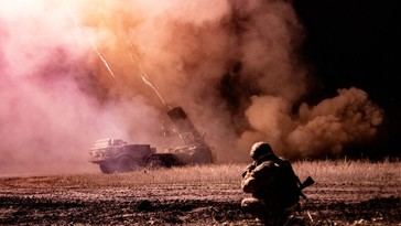 Rusia lanza ataques coordinados contra instalaciones militares ucranianas