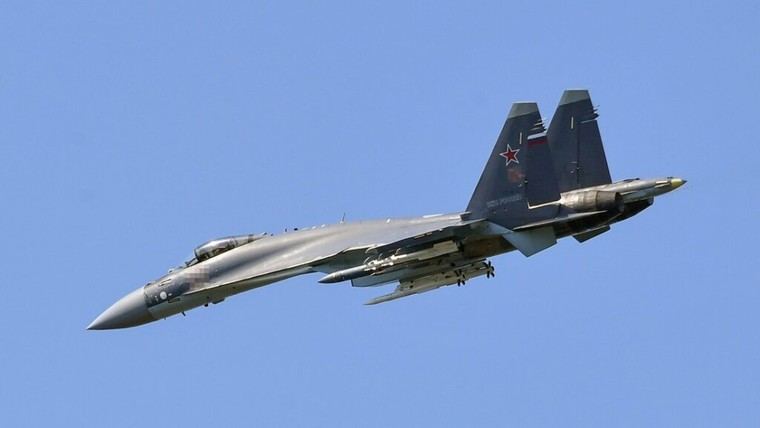 Rusia lanza ataque aéreo contra industrias militares en Ucrania