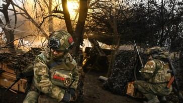 Rusia lanza ataques masivos contra objetivos militares en Ucrania