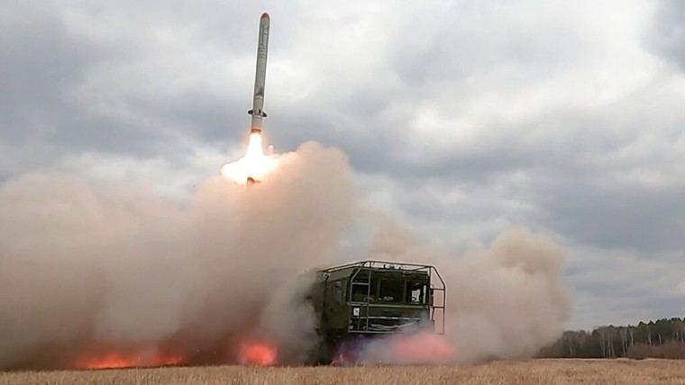 Rusia ejecuta siete ataques precisos contra objetivos militares en Ucrania