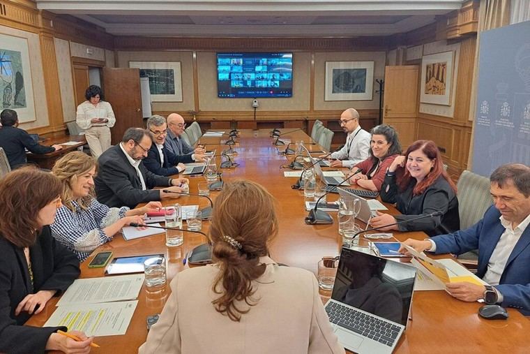 Sanidad diseñará un plan para asegurar suministros esenciales ante emergencias