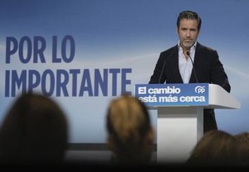 Sémper demanda más unidades de extranjería en Ceuta para acelerar repatriaciones
