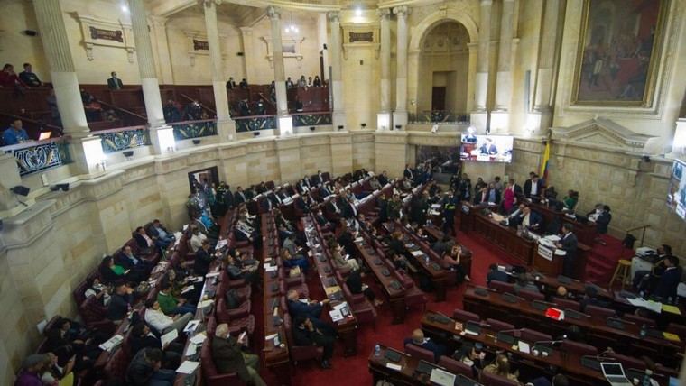 Senado de Colombia niega consulta popular propuesta por Petro