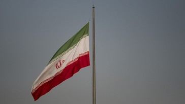 Irán promete una respuesta contundente al ataque de EE.UU