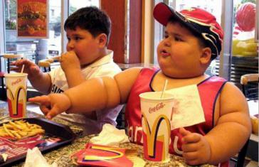 La industria farmacéutica se dirigena los niños de 6 años con sobrepeso