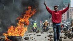 Paro por altos precios de combustible detiene el transporte en Kenia