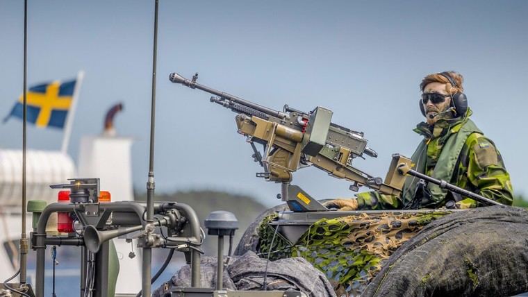 Suecia planea el mayor aumento militar desde la Guerra Fría