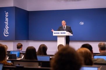 Tellado acusa a Armengol de corrupción y falta de democracia en el Congreso