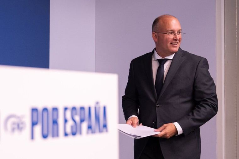 Tellado critica a Sánchez y afirma que el Tribunal Supremo tiene información que él ignora