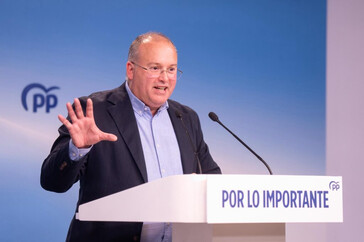 Tellado critica a Sánchez como un 