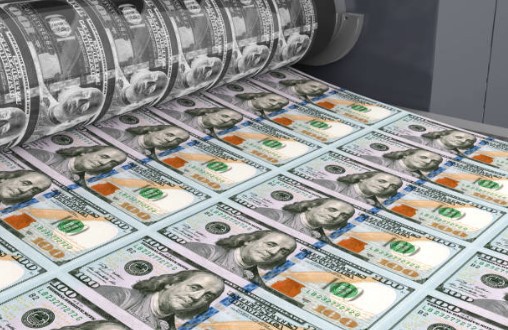 Revelan escándalo de 'computadoras mágicas' que generan miles de millones sin respaldo en EE. UU
