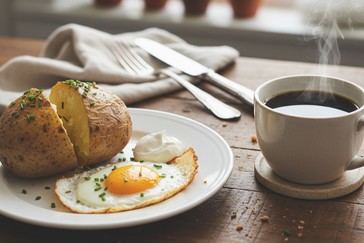 Revalorizan alimentos comunes: papas, huevos y café son beneficiosos para la salud