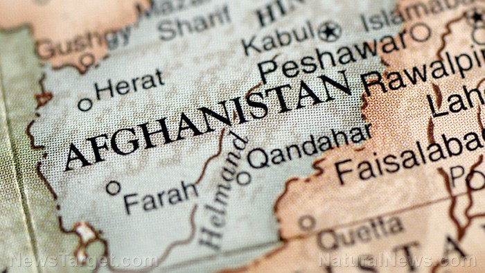 Más de 5,000 migrantes afganos admitidos durante la era Biden representan riesgos de seguridad nacional, según nuevos datos