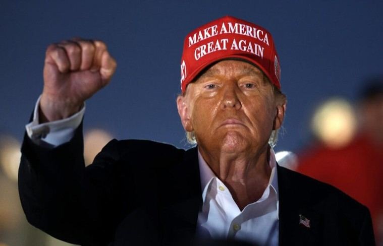 Trump Reduce Personal en el Consejo de Seguridad Nacional para Combatir la 'Deep State'
