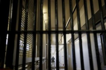 Trump Retira Fondos Federales a Prisiones de Maine por Inmate Transgénero