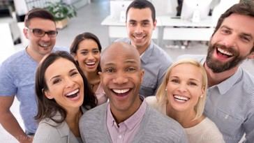 Trump clasifica políticas de DEI y procedimientos de género infantil como violaciones a los derechos humanos