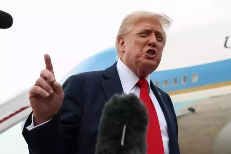 Trump sugiere revocar la ciudadanía de Rosie O'Donnell por sus críticas