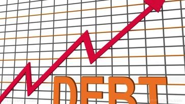 Récord histórico de deuda en hogares estadounidenses alcanza los $18.59 billones