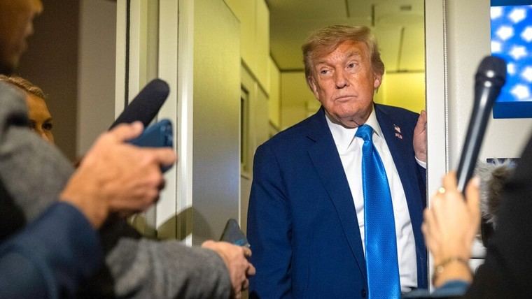 Trump confía en que se detenga el programa nuclear de Irán antes de intervenir EE.UU
