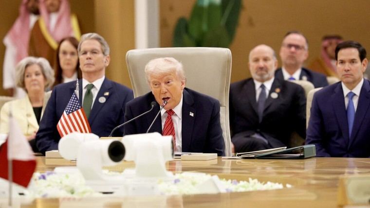 Trump llama a las naciones a respaldar sanciones contra Irán