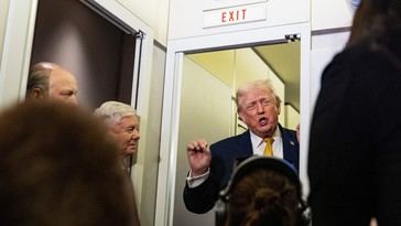 Trump asegura que las petroleras están listas para entrar en Venezuela