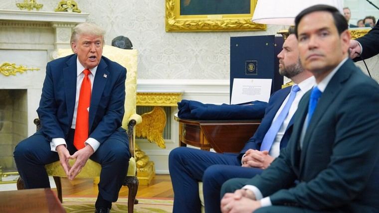 Trump consulta a un reducido grupo de asesores sobre posibles ataques a Irán