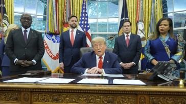 Trump critica a la UE: 