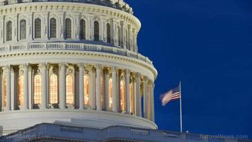 Senado aprueba polémica ley de Trump que genera temores sobre privacidad y recortes fiscales