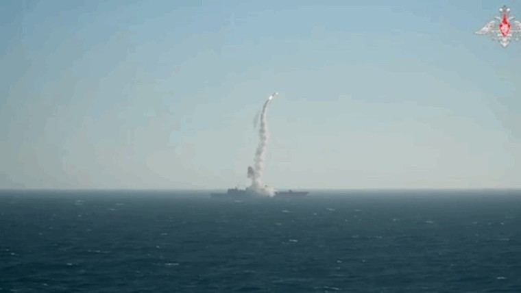 Rusia muestra su misil hipersónico Tsirkón en ejercicio militar Západ-2025