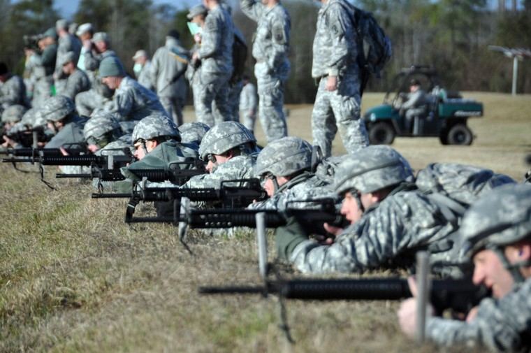 El Ejército de EE. UU. alcanza su meta de reclutamiento para 2025 cuatro meses antes de lo previsto