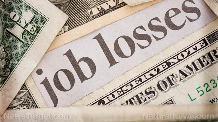 Crecimiento laboral en EE. UU. se desacelera por recortes y aranceles en mayo