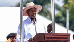 Presidente de Uganda asume un séptimo mandato histórico