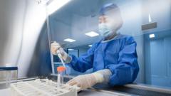 Científicos británicos avanzan en una vacuna contra el ébola lista para ensayos clínicos en meses