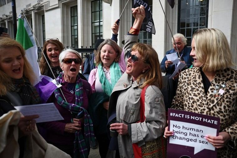 El Tribunal Supremo del Reino Unido define legalmente a las mujeres trans como no mujeres